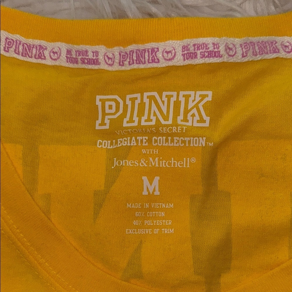 PINK Victoria's Secret Iowa Hawkeyes Tee - Picture 2 of 4